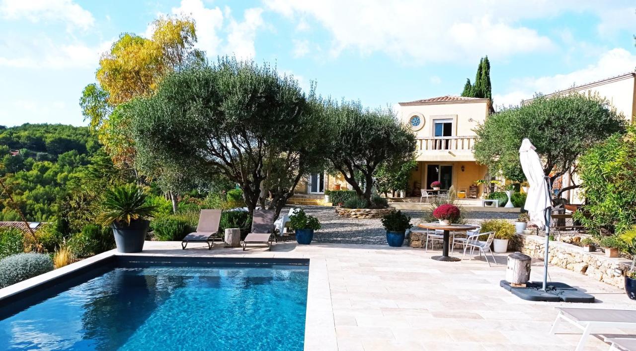 Castel'lodge Le Beausset Exterior foto